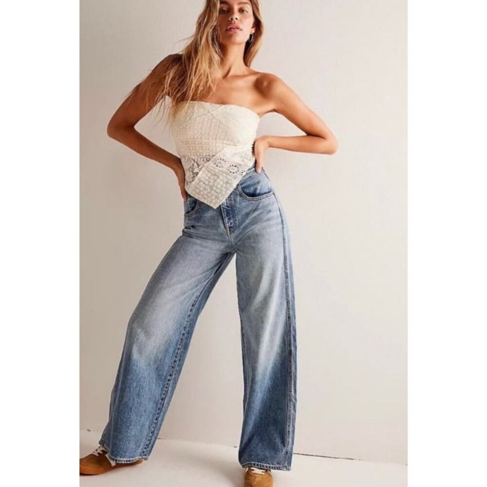 Free People We the Curvy Gia Wide Leg High Rise Jeans Indigo Size 34